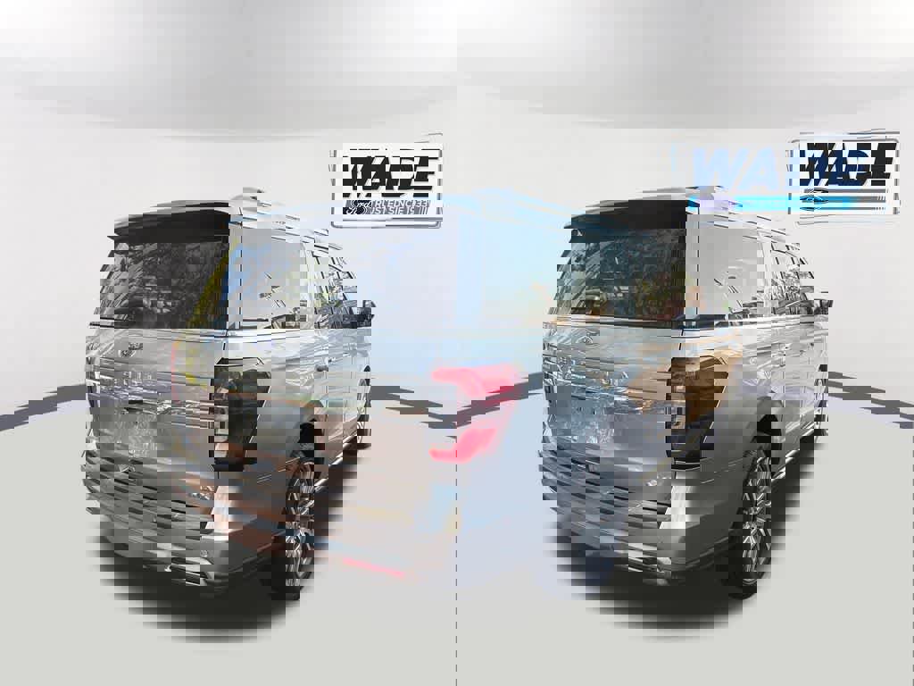 Used 2024 Ford Expedition Max Limited AWD/4WD image 4