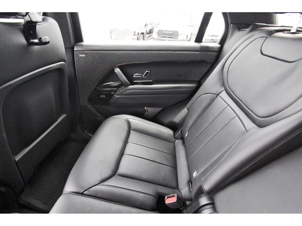 Used 2024 Land Rover Range Rover Sport SE AWD/4WD image 12