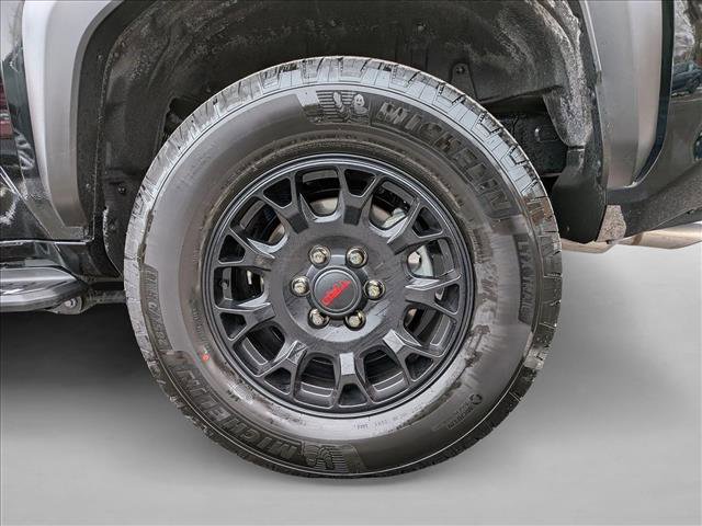 Certified 2025 Toyota 4Runner TRD Off-Road image 20