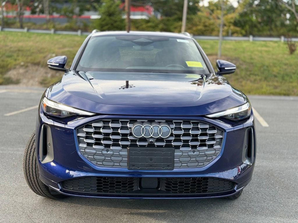Certified 2025 Audi Q5 Premium w/ Convenience Package AWD/4WD image 10