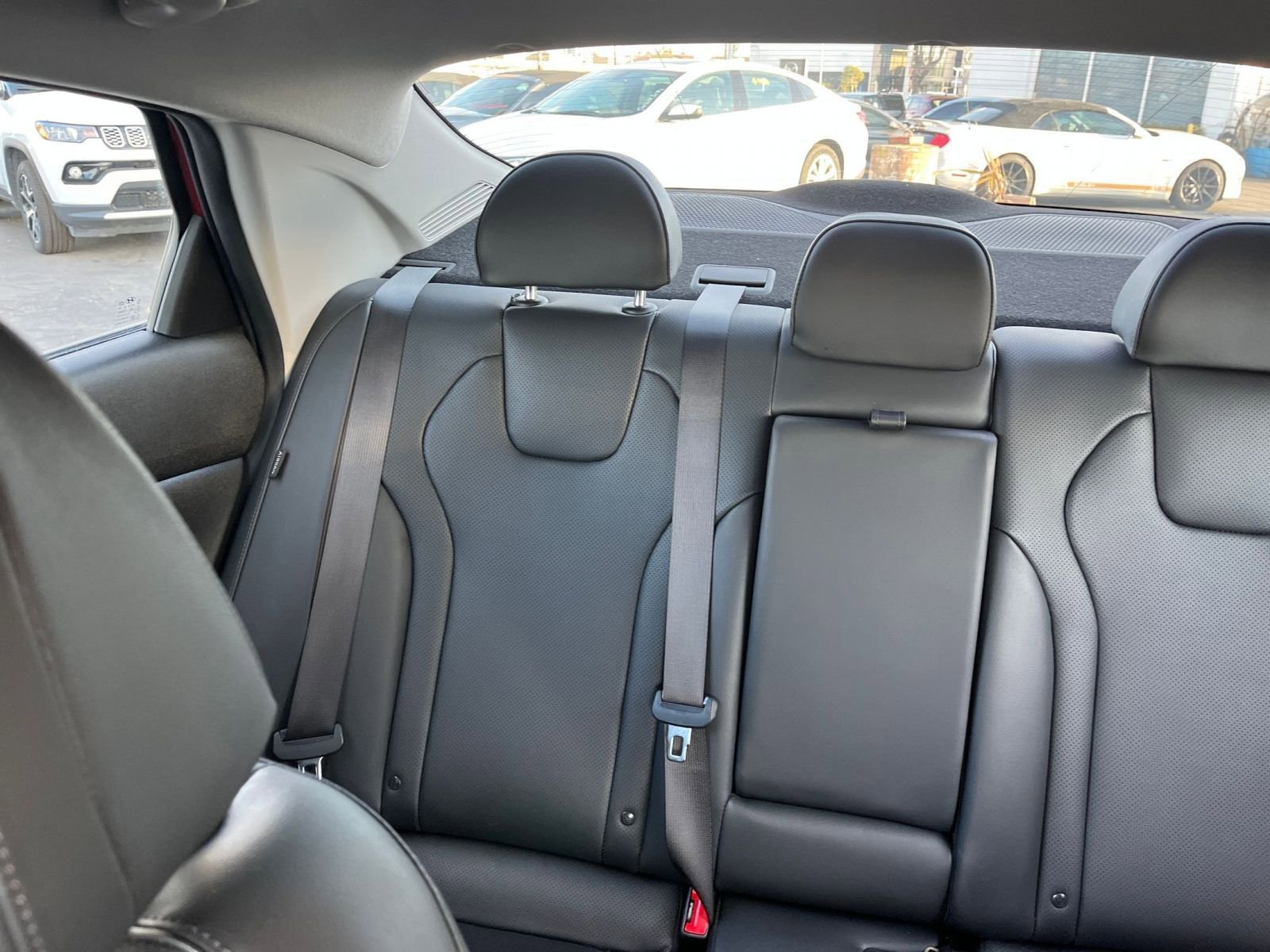 Used 2025 Hyundai Elantra Limited image 42