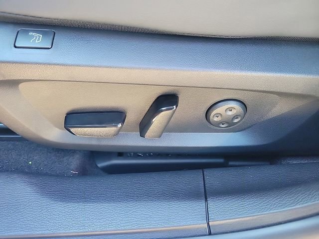 New 2025 Mitsubishi Outlander SEL image 22