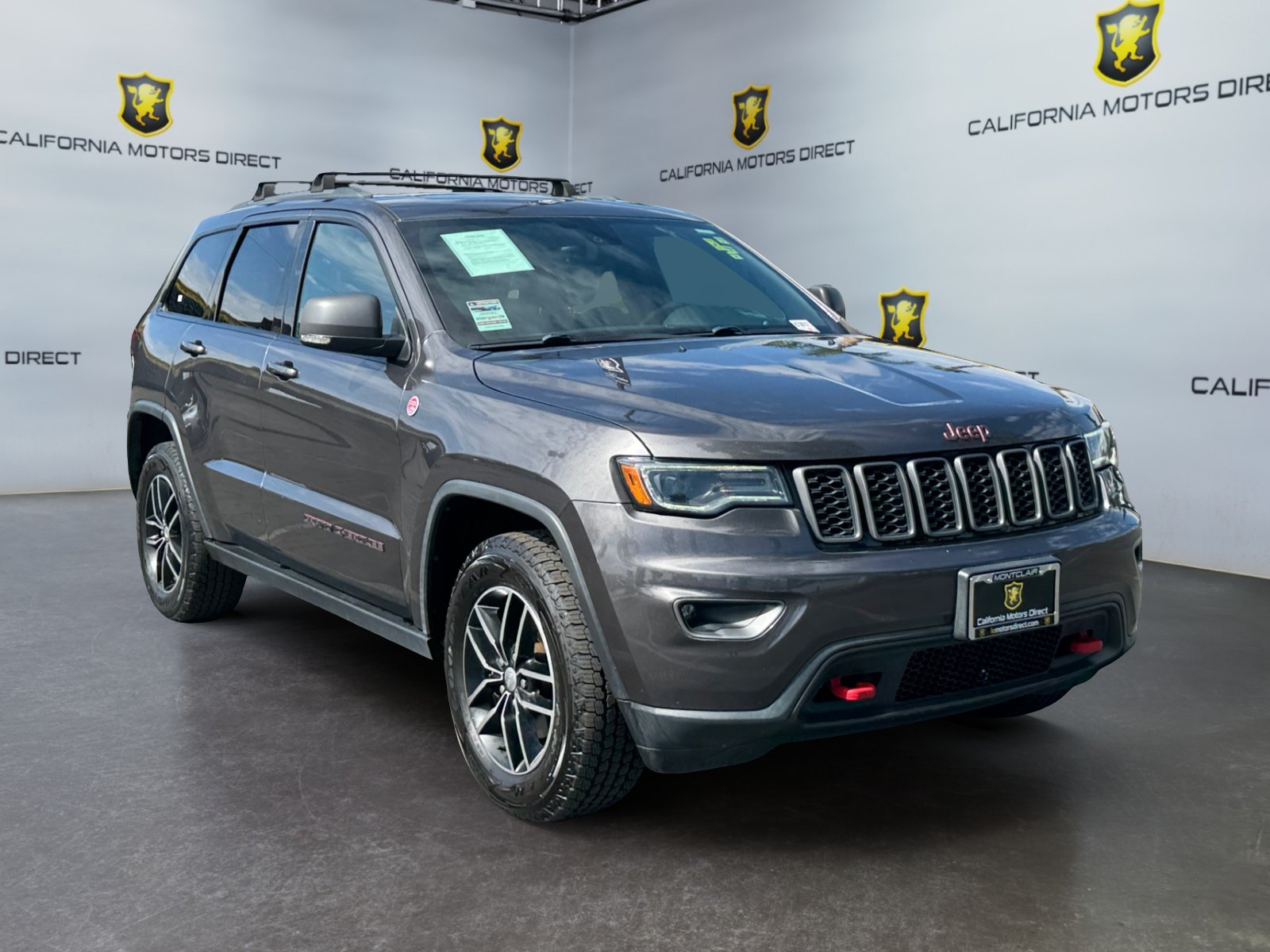 Used 2017 Jeep Grand Cherokee Trailhawk w/ Trailhawk Luxury Group AWD/4WD image 7