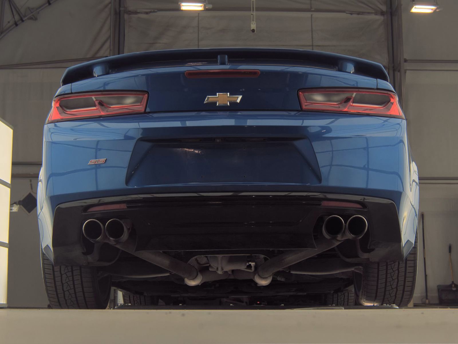 Used 2018 Chevrolet Camaro SS image 11