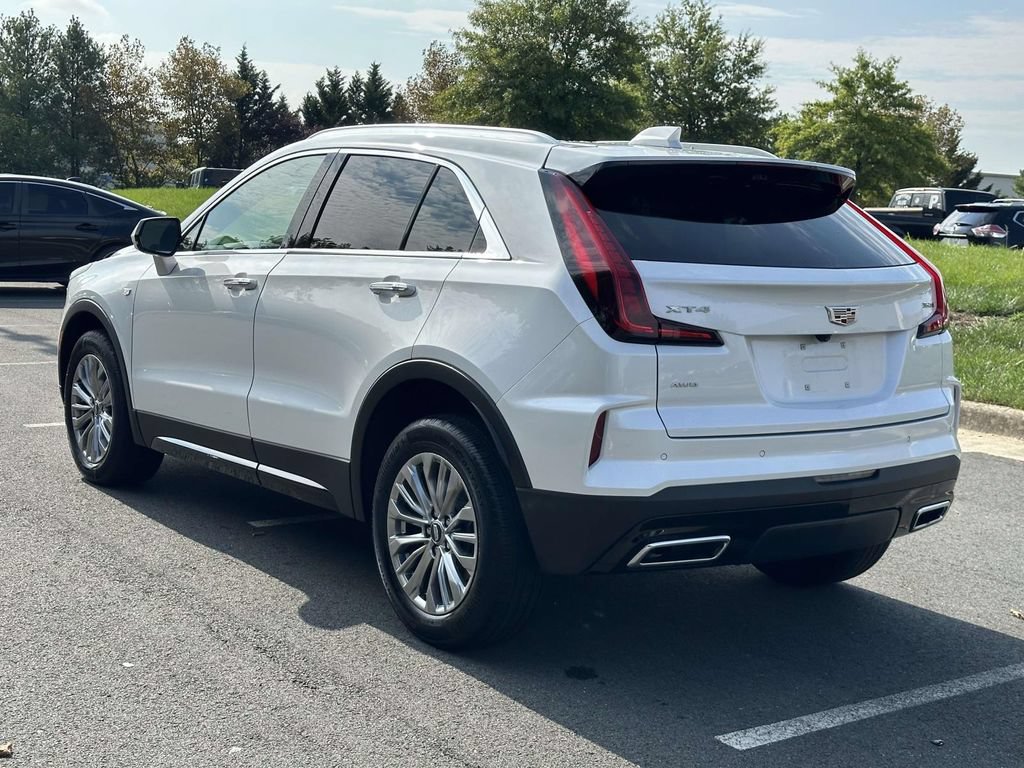 Used 2024 Cadillac XT4 Premium Luxury w/ Technology Package AWD/4WD image 23