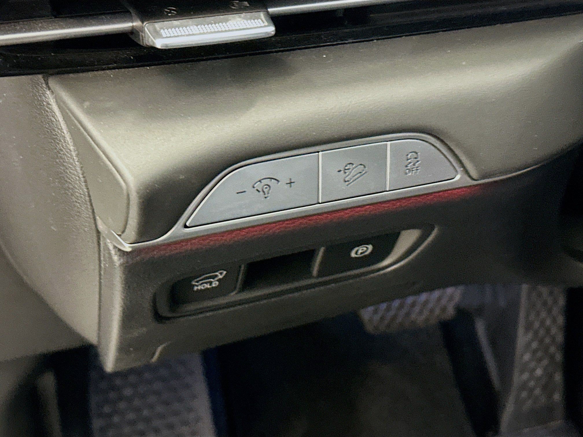 Used 2025 Genesis GV80 2.5T Standard AWD/4WD image 16