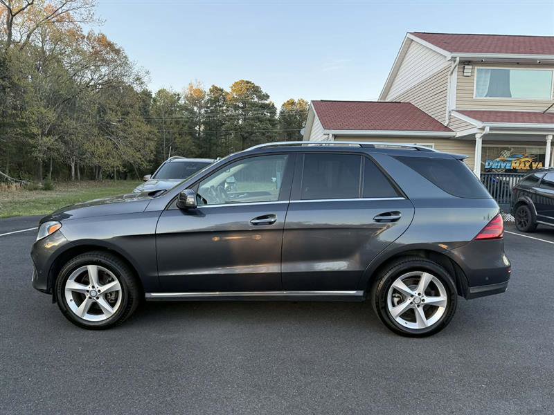Used 2016 Mercedes-Benz GLE 350 4MATIC w/ Premium Package image 4