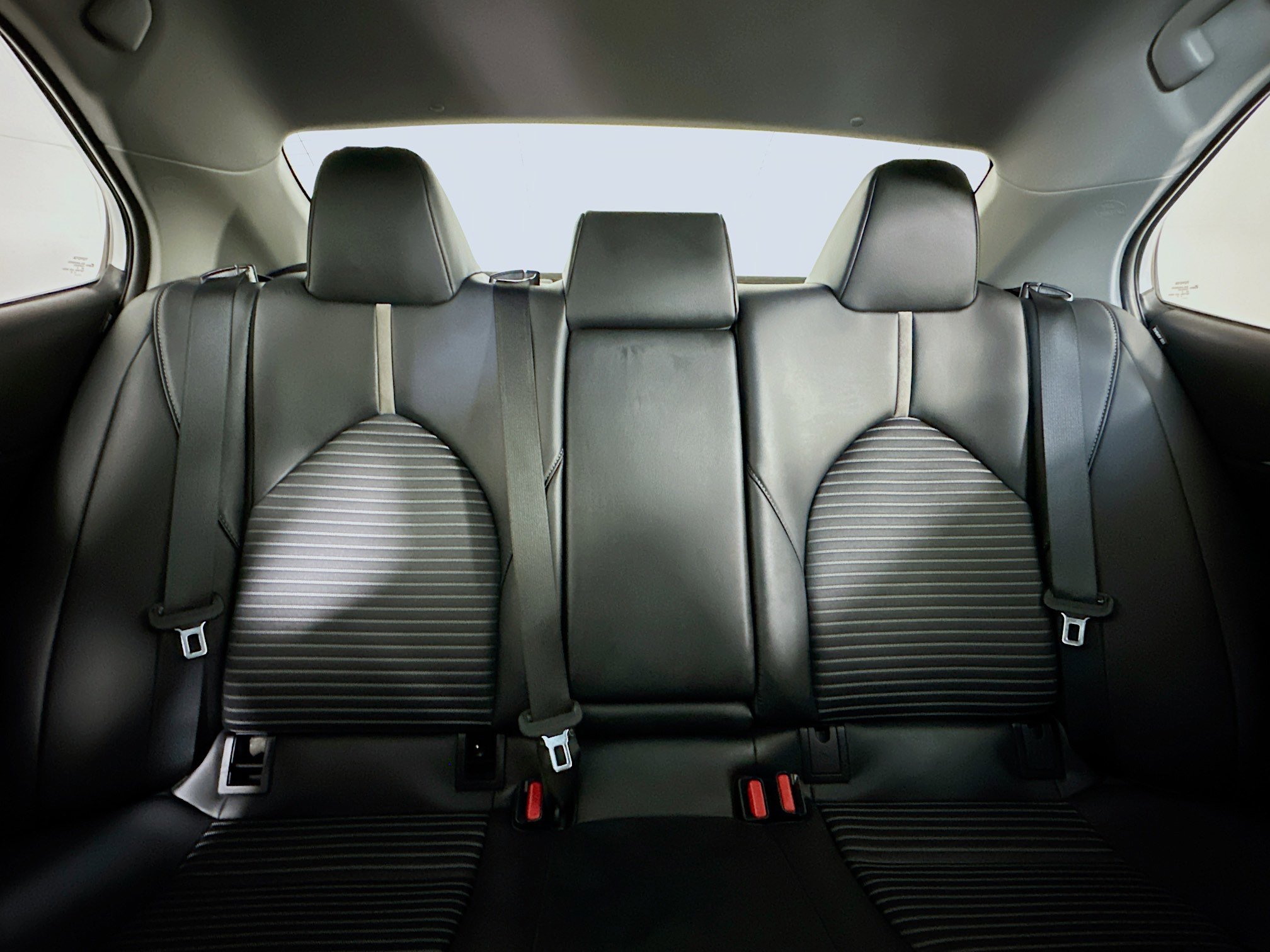 Used 2024 Toyota Camry SE FWD image 28