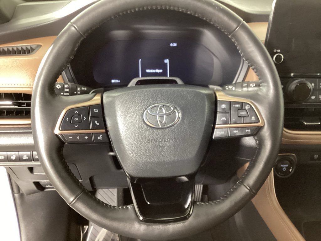 Used 2024 Toyota Grand Highlander AWD Hybrid image 14