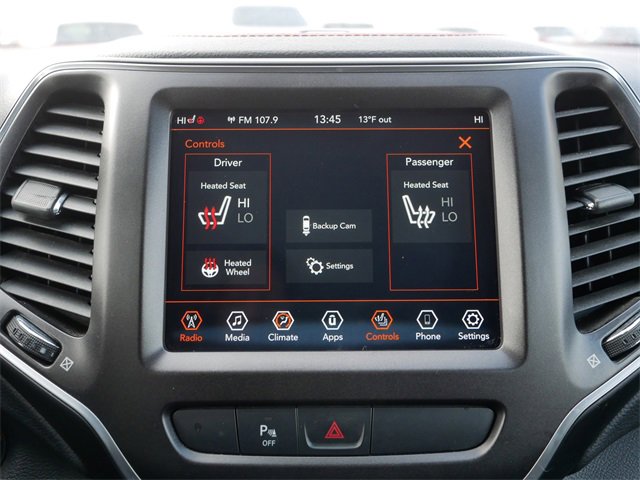 Used 2019 Jeep Cherokee Trailhawk w/ Cold Weather Group image 36