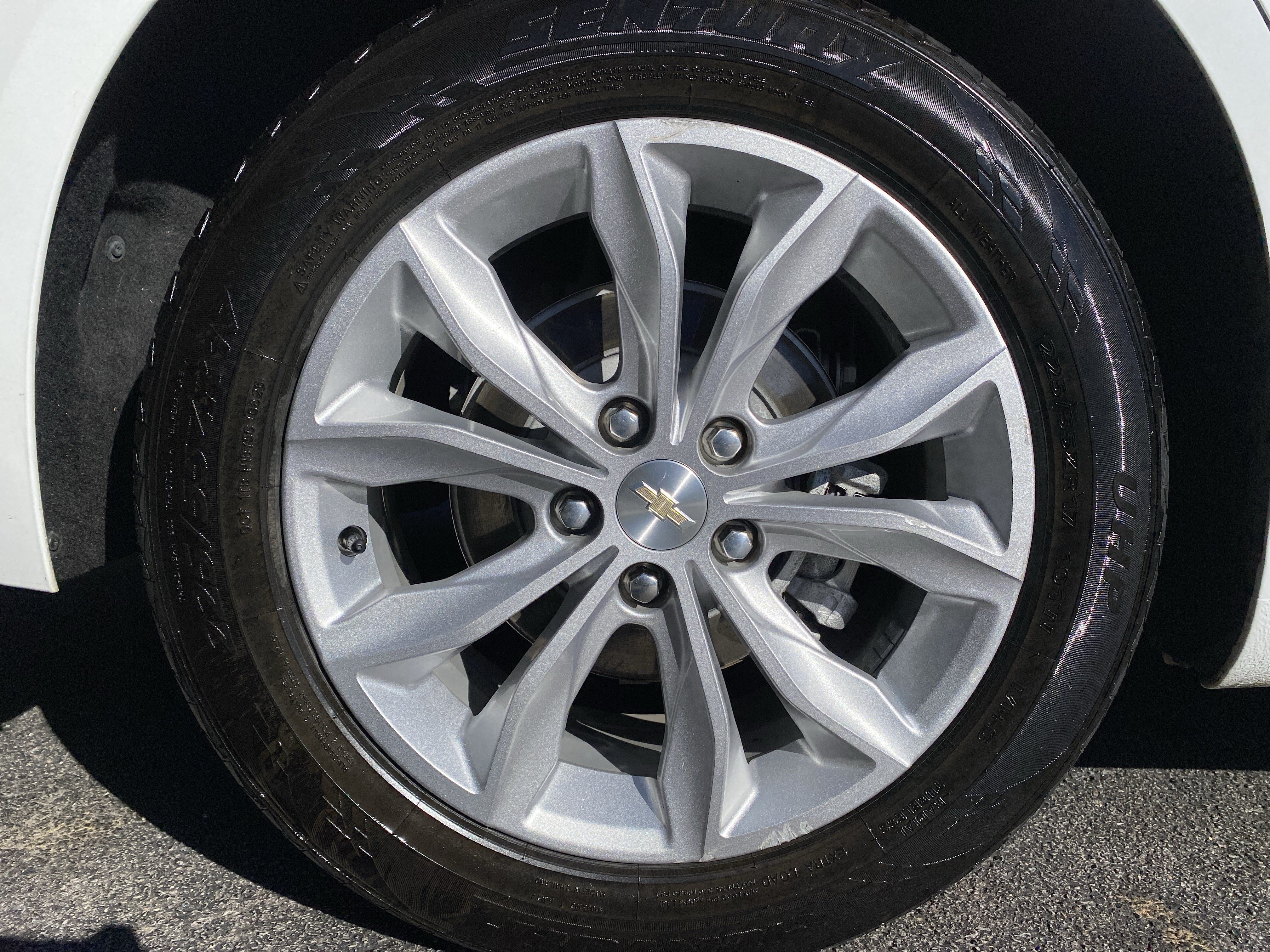 Used 2020 Chevrolet Malibu LT FWD image 39