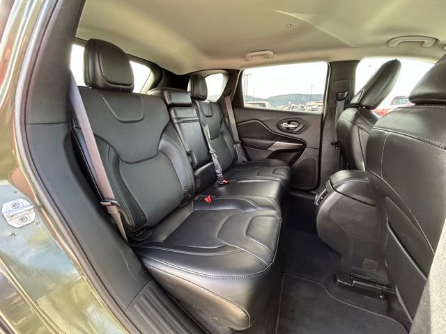 Used 2019 Jeep Cherokee Limited image 47