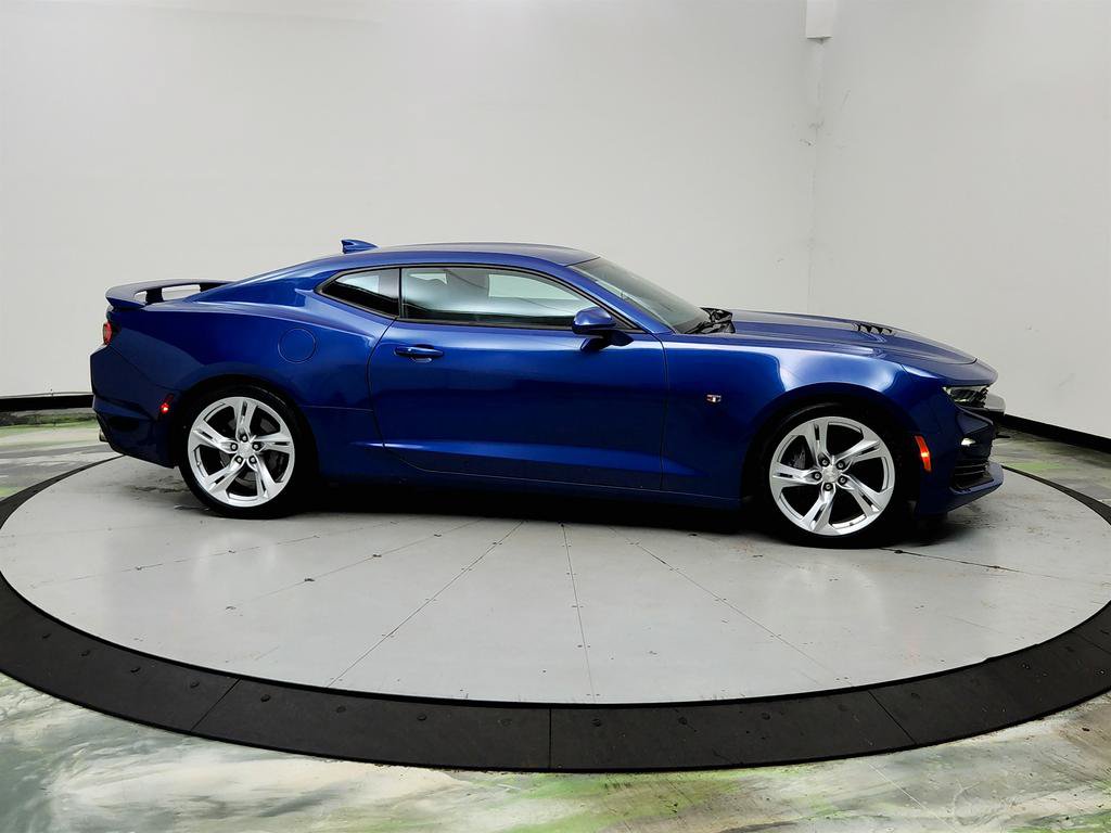 Used 2019 Chevrolet Camaro SS RWD image 4