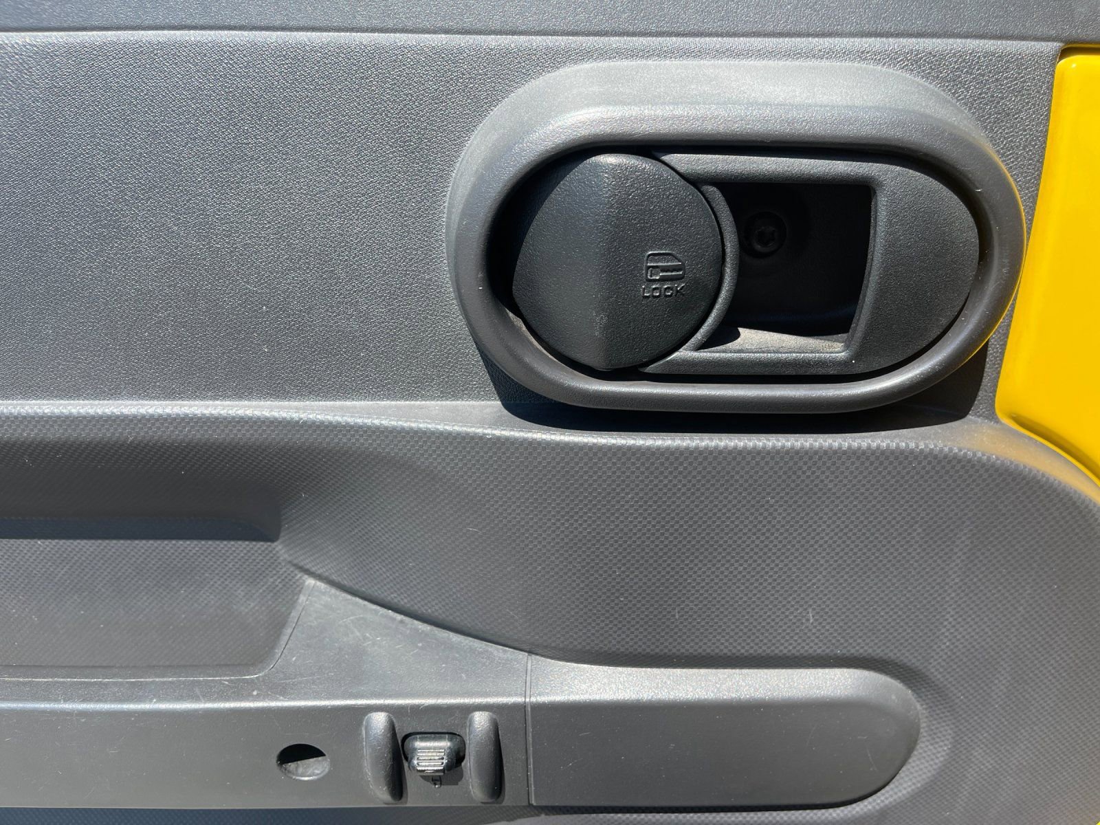 Used 2009 Jeep Wrangler X image 13