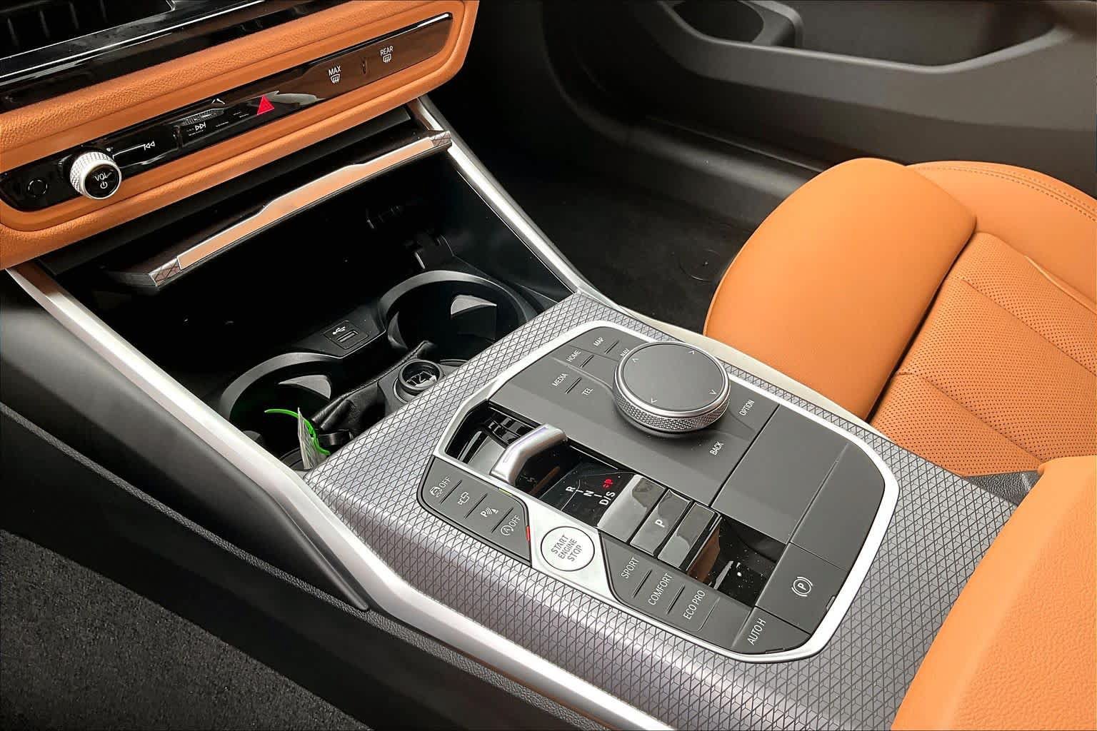 Used 2026 BMW 330i Sedan w/ Convenience Package RWD image 7