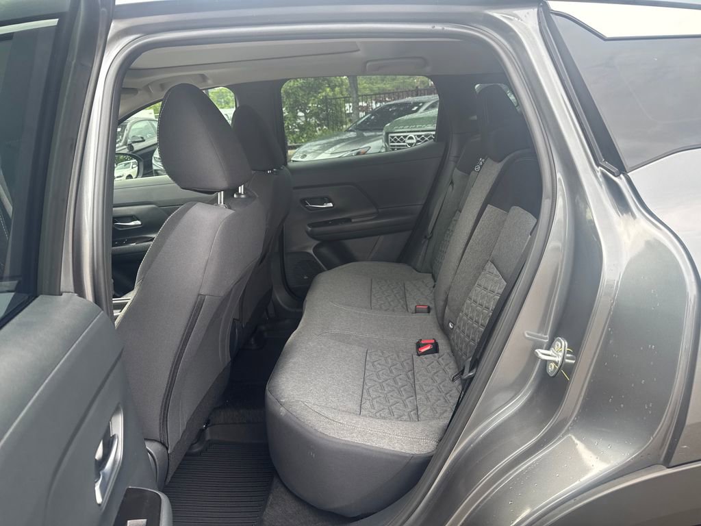Used 2026 Nissan Kicks SV w/ SV Premium Package FWD image 25
