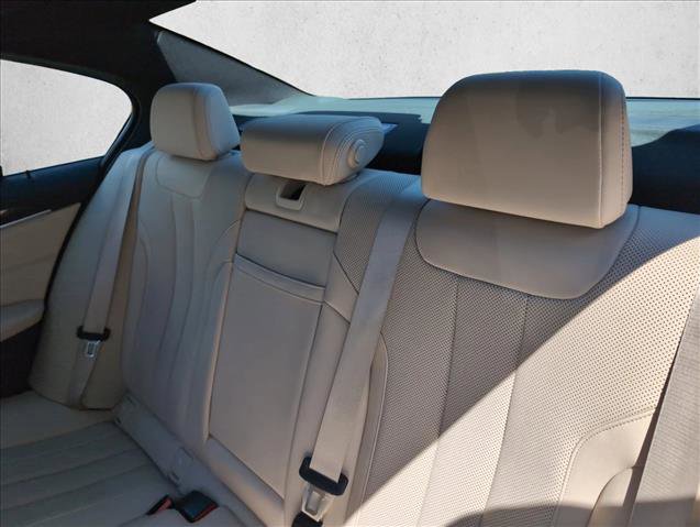 Used 2023 BMW 530i w/ Convenience Package image 19