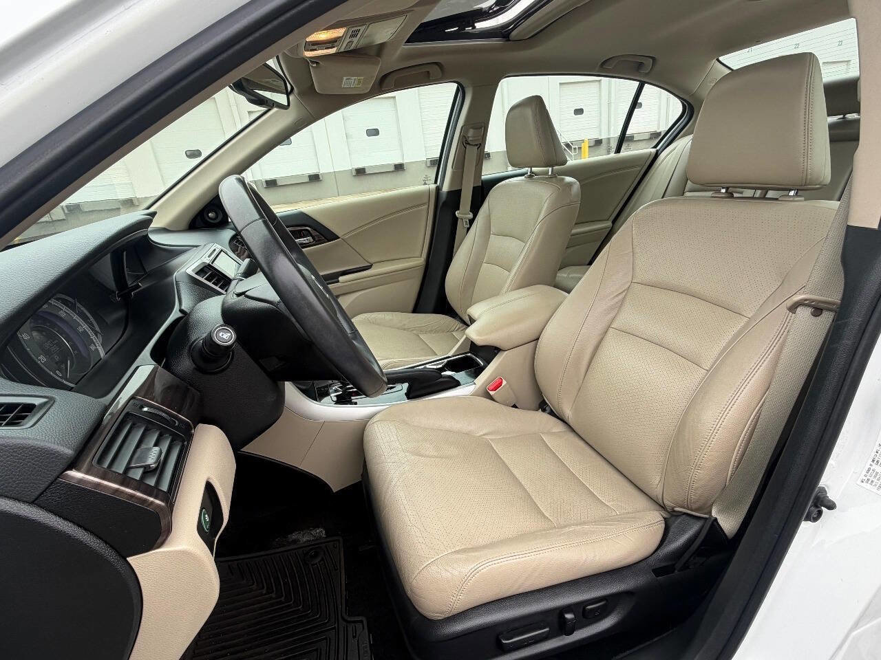 Used 2016 Honda Accord EX-L image 8