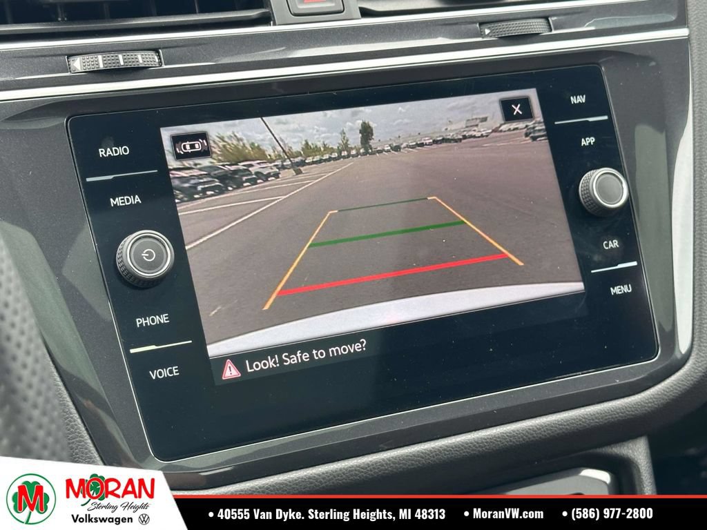Certified 2024 Volkswagen Tiguan SEL R-Line AWD/4WD image 28