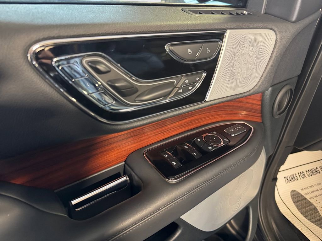 Used 2024 Lincoln Navigator Reserve image 14