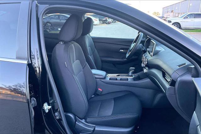 Certified 2025 Nissan Sentra SV image 8