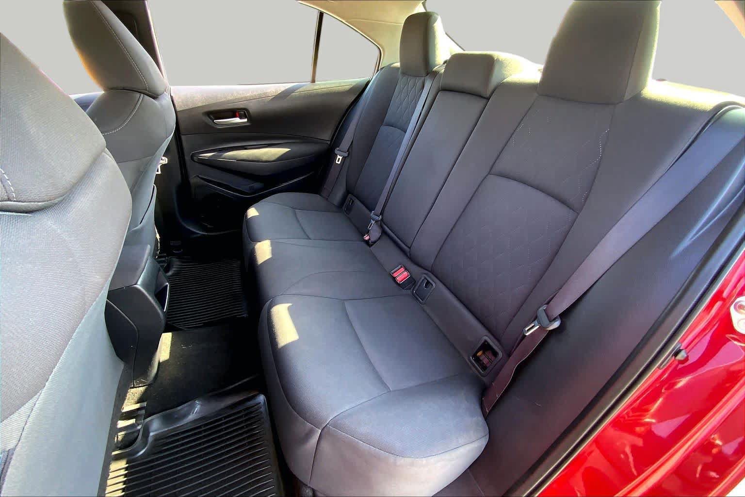 Used 2020 Toyota Corolla LE FWD image 20