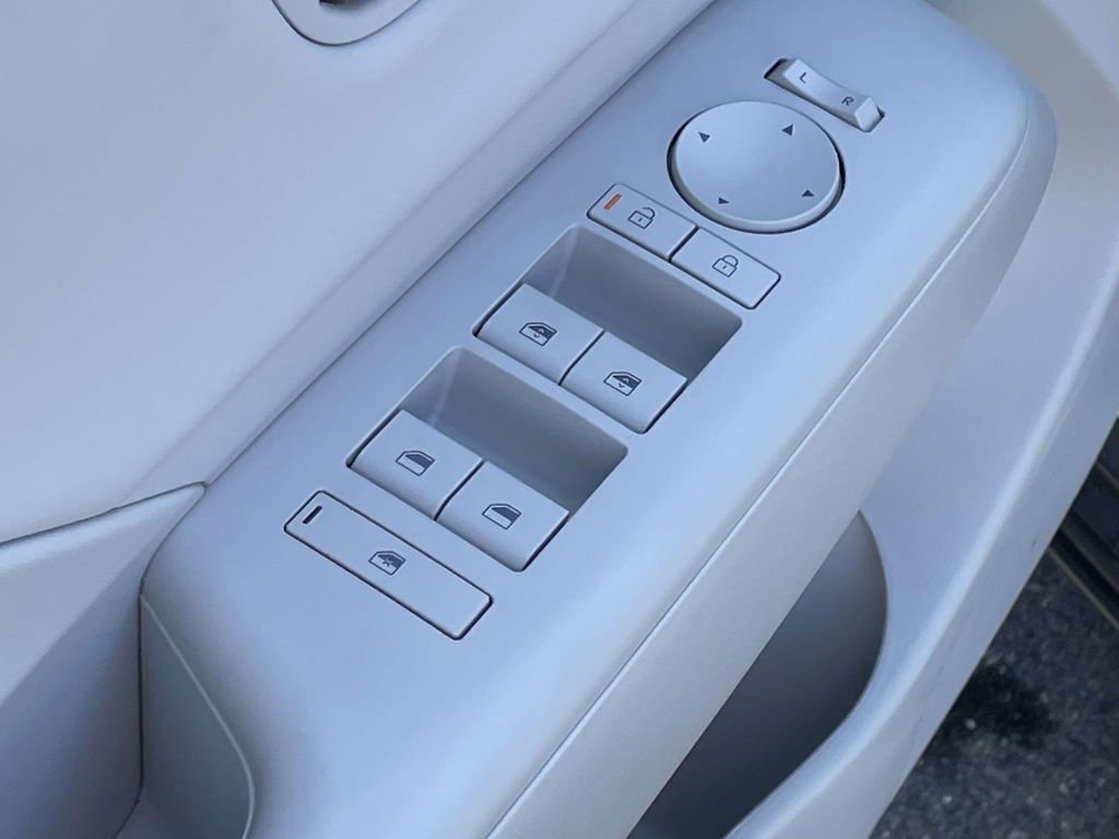 New 2026 Hyundai Kona SEL Premium image 14