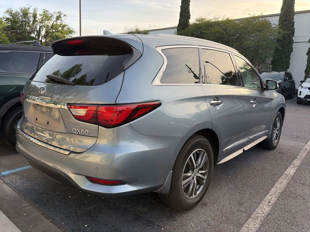 Used 2016 INFINITI QX60 Luxe w/ Premium Plus Package AWD/4WD video 2