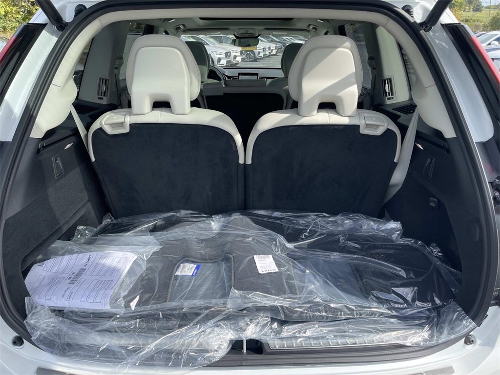New 2026 Volvo XC90 T8 Ultra image 12