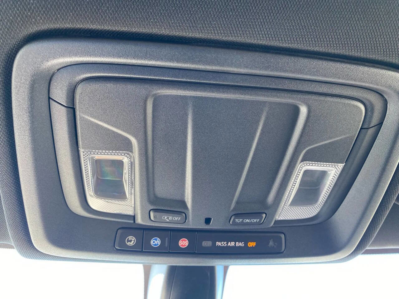 Used 2021 GMC Sierra 1500 AT4 image 24