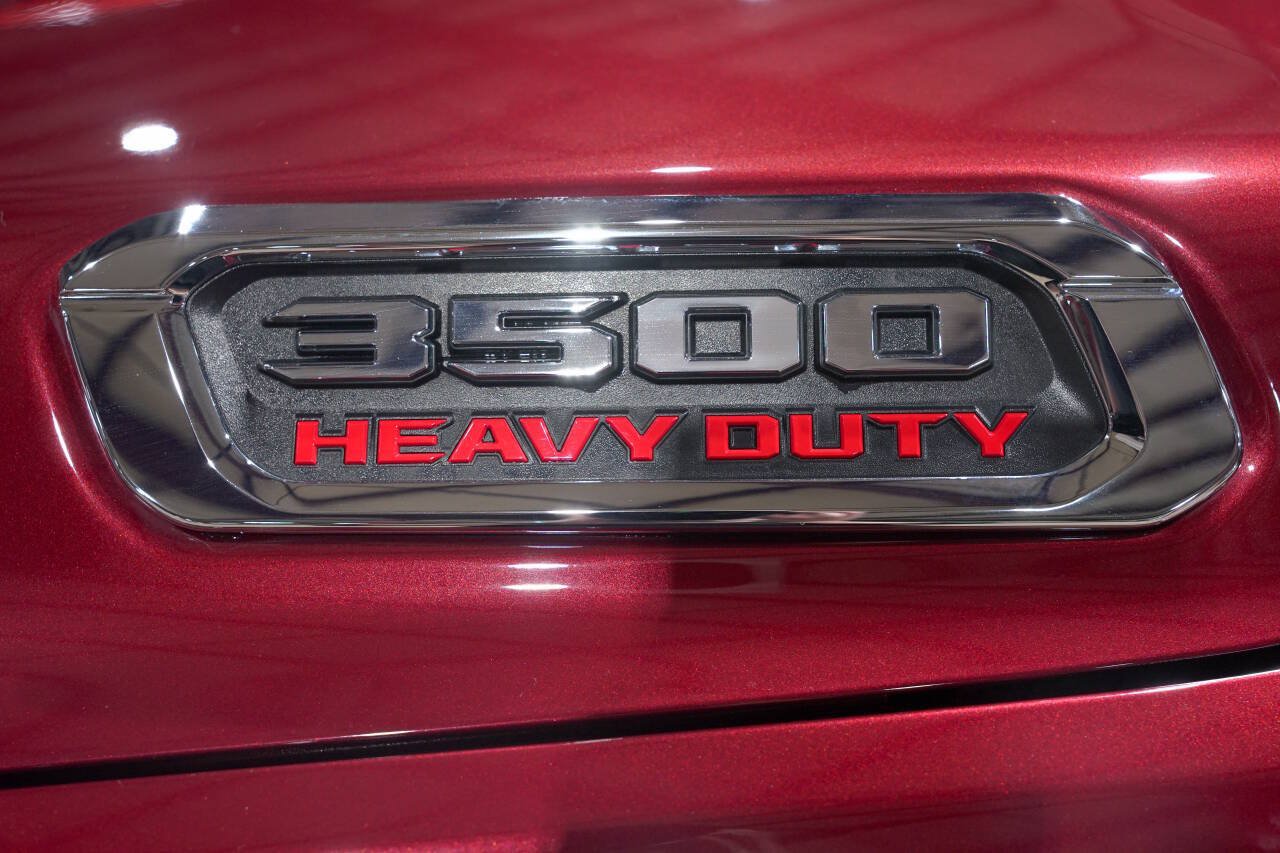 Used 2024 RAM 3500 Limited AWD/4WD image 22