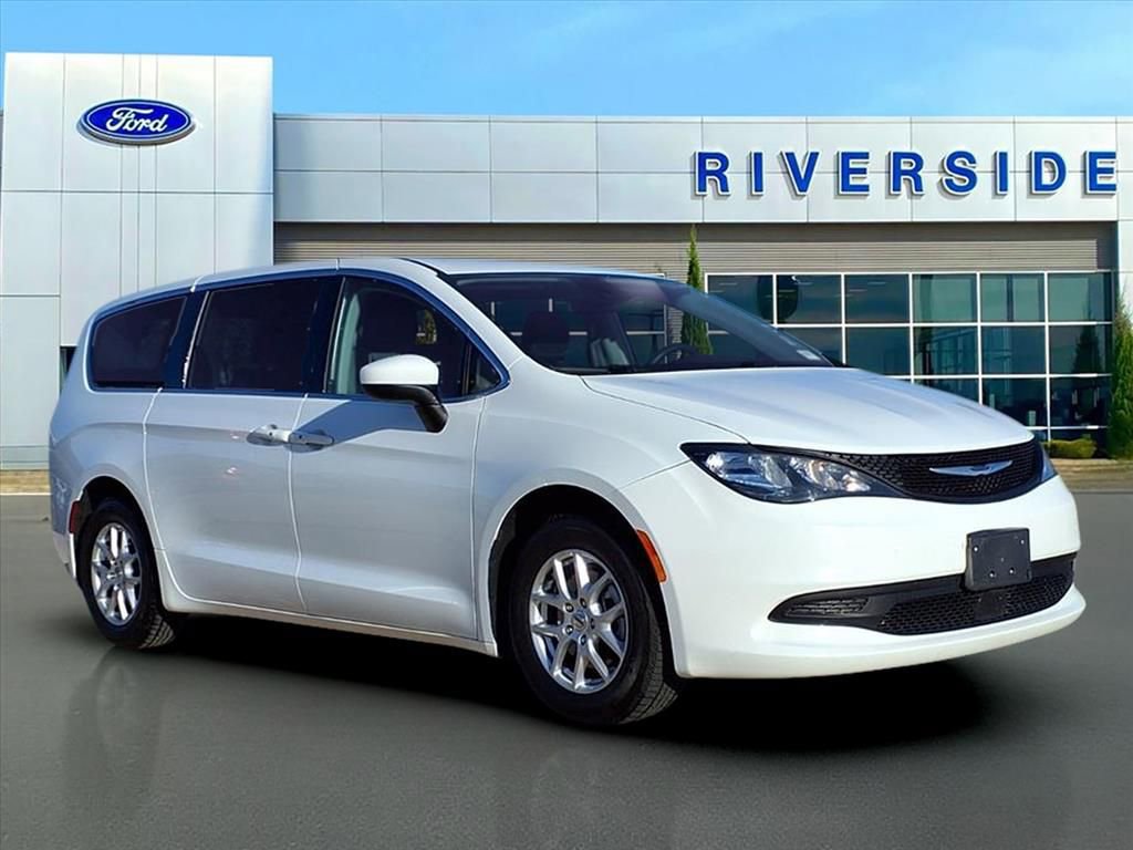 Used 2023 Chrysler Voyager LX