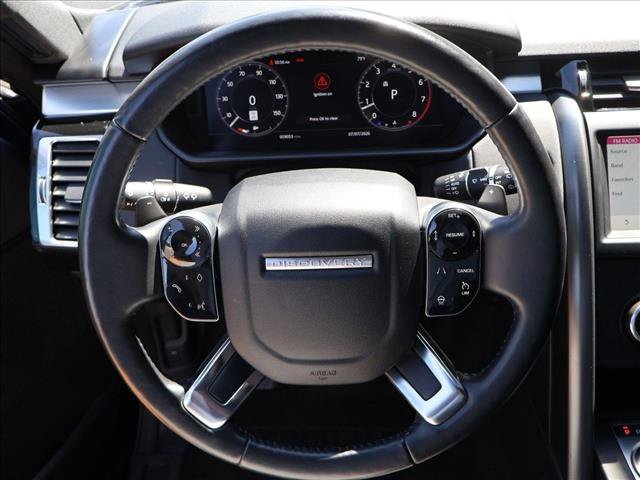 Used 2020 Land Rover Discovery Landmark AWD/4WD image 14