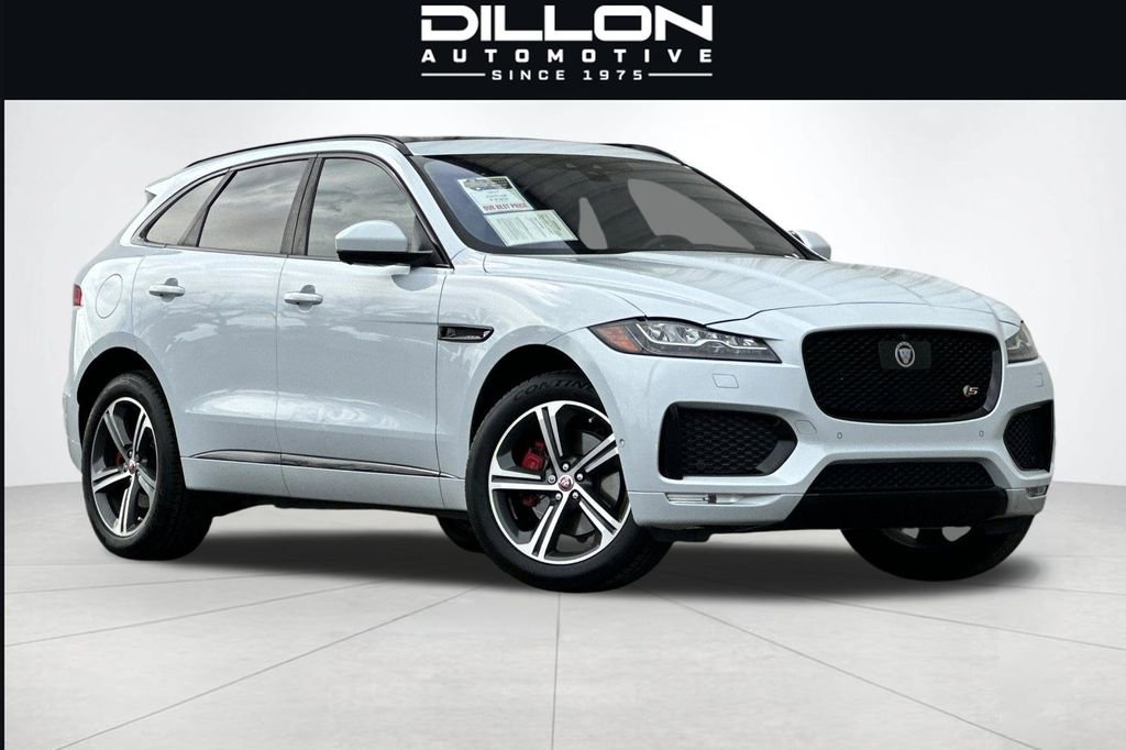 Used 2017 Jaguar F-PACE S AWD/4WD image 1