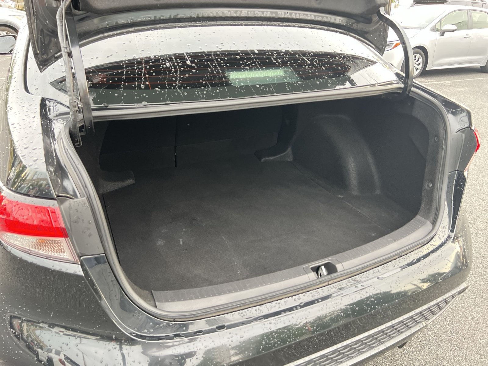 Used 2022 Toyota Corolla SE FWD image 26