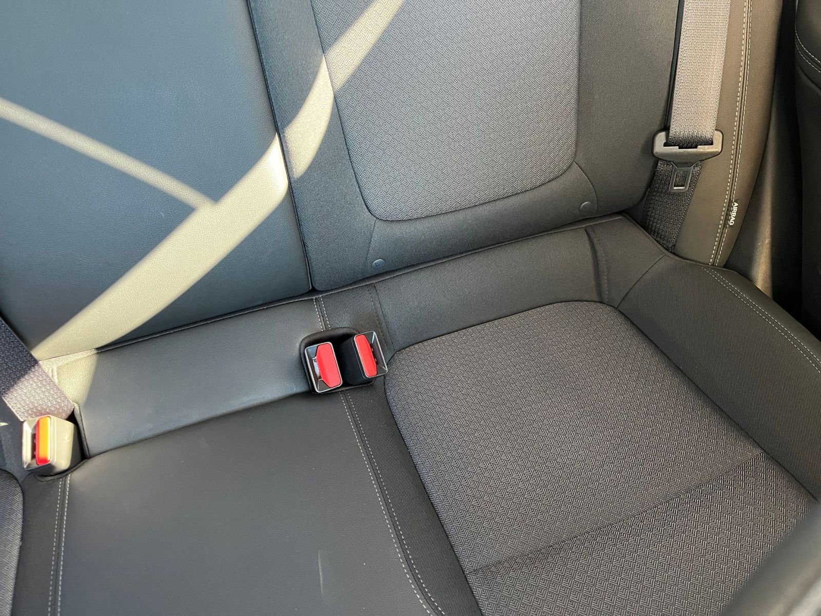 Used 2025 Buick Encore GX Preferred image 38