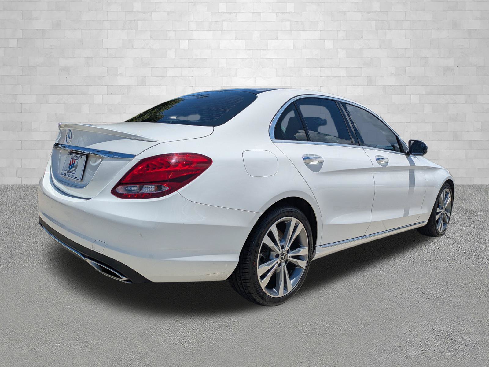 Used 2018 Mercedes-Benz C 300 Sedan image 2