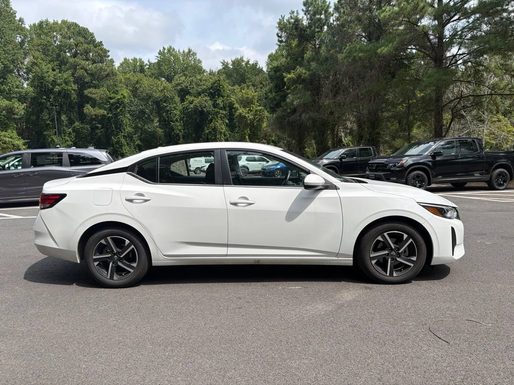Used 2025 Nissan Sentra SV FWD image 5