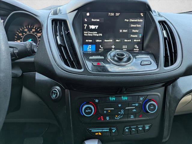 Used 2018 Ford Escape Titanium image 12