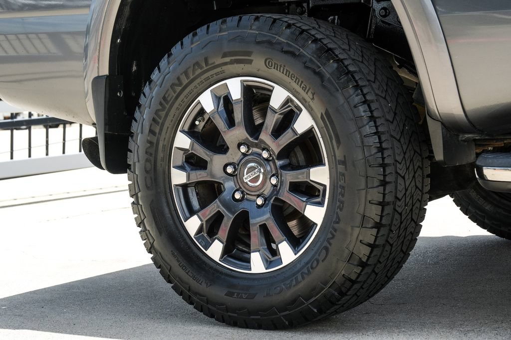 Used 2017 Nissan Titan PRO-4X w/ Pro-4x Convenience Package AWD/4WD image 66