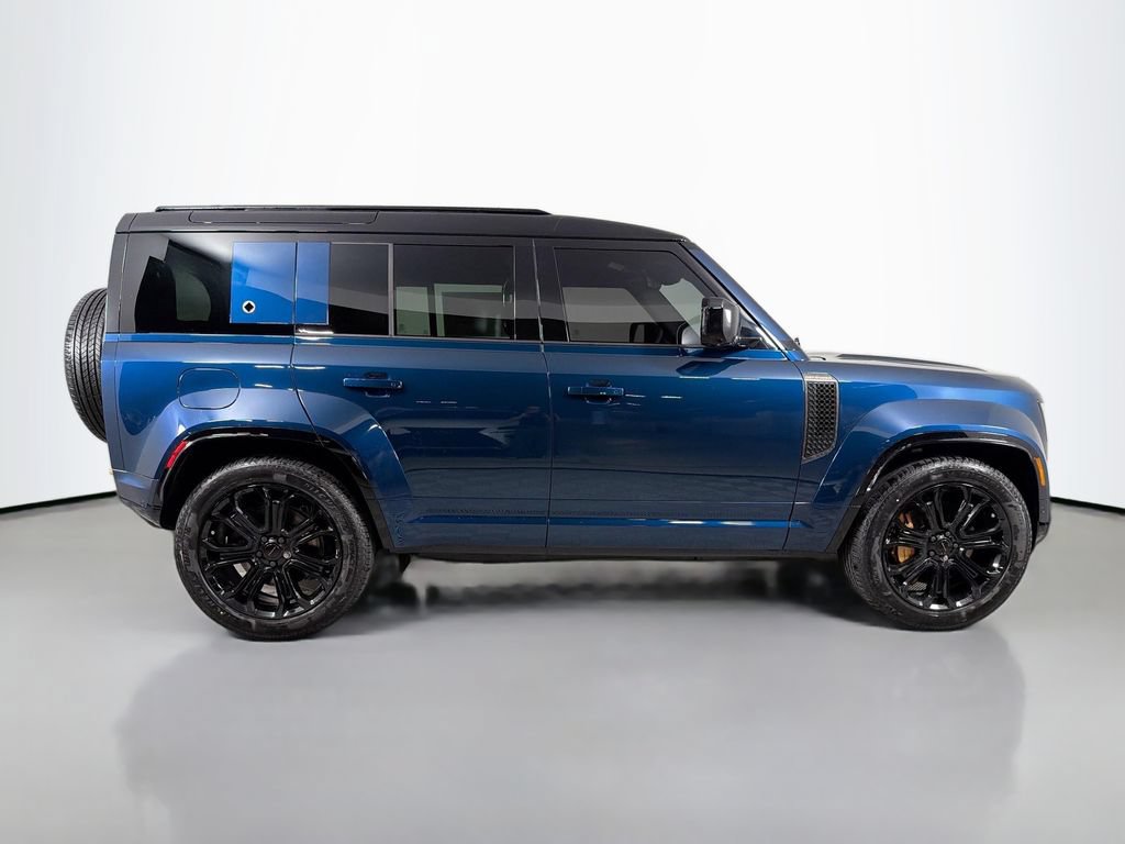 New 2026 Land Rover Defender 110 OCTA AWD/4WD image 4