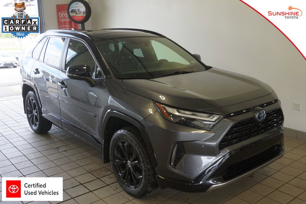 Used 2022 Toyota RAV4 XSE AWD/4WD image 1