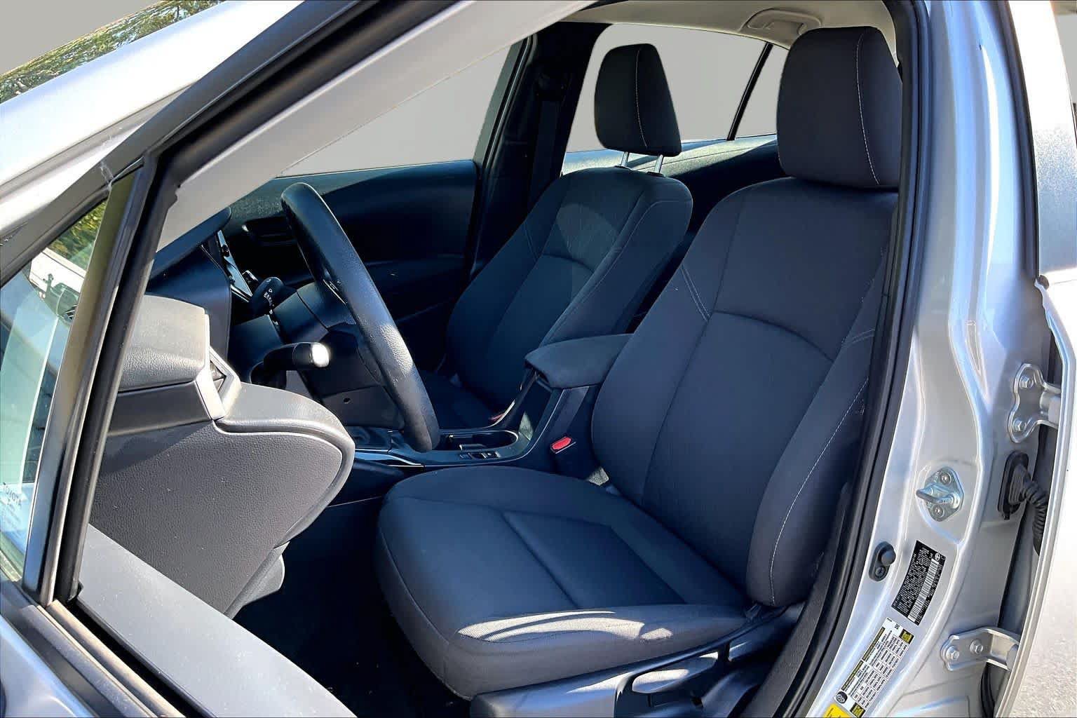 Used 2024 Toyota Corolla LE FWD image 8