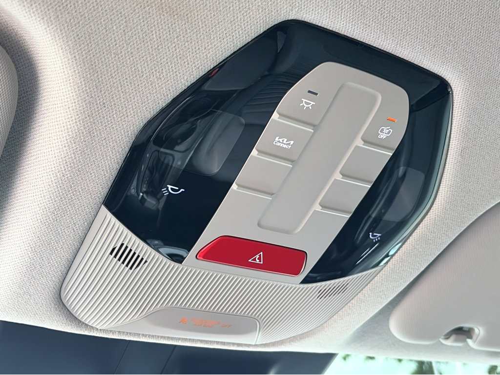 Used 2025 Kia K4 EX FWD image 33