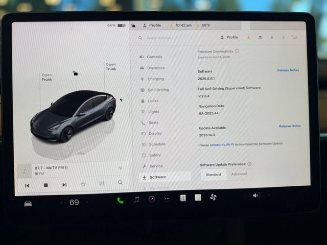 Used 2023 Tesla Model 3 Standard Range RWD image 33