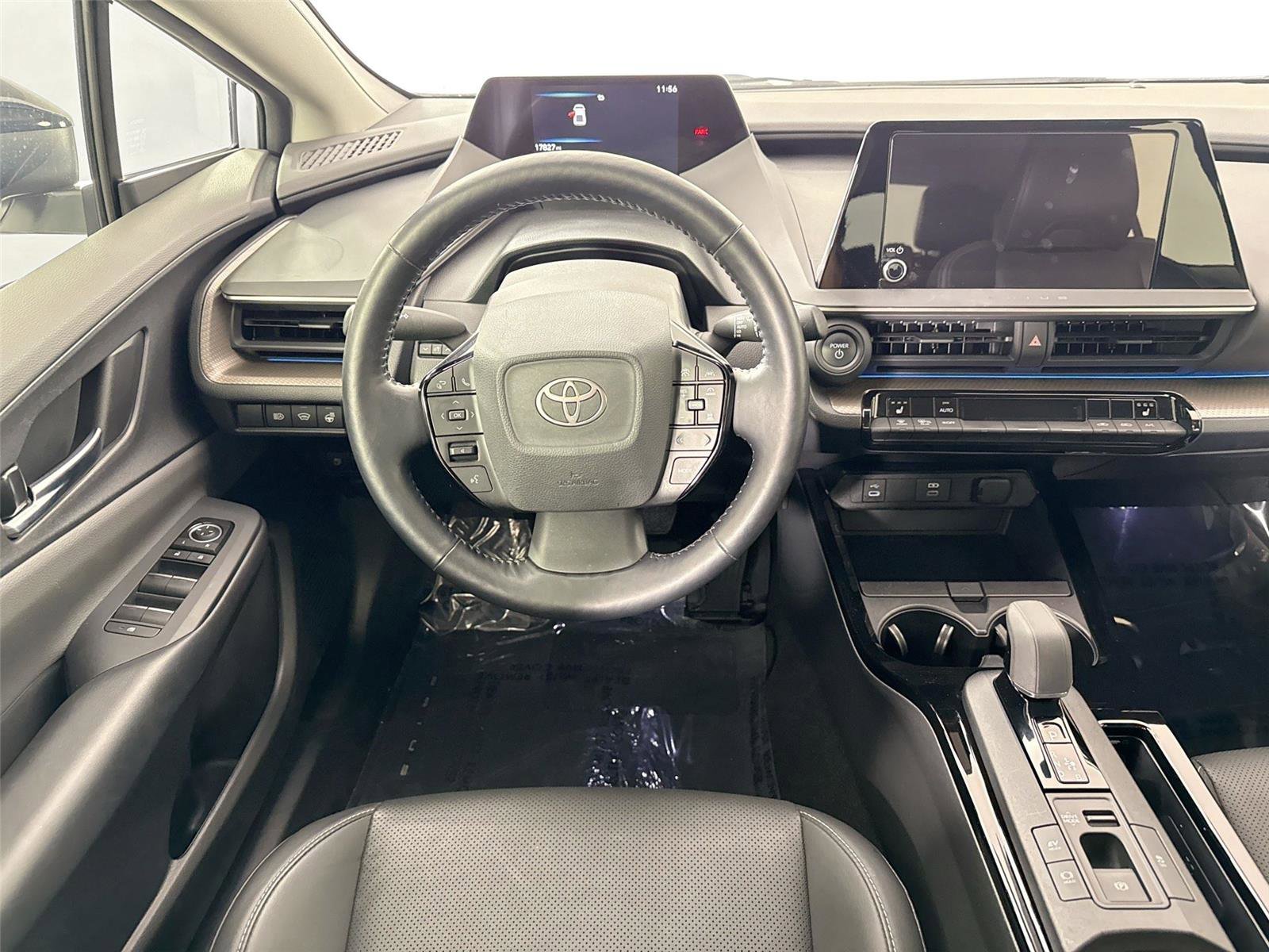 Used 2024 Toyota Prius XLE image 34