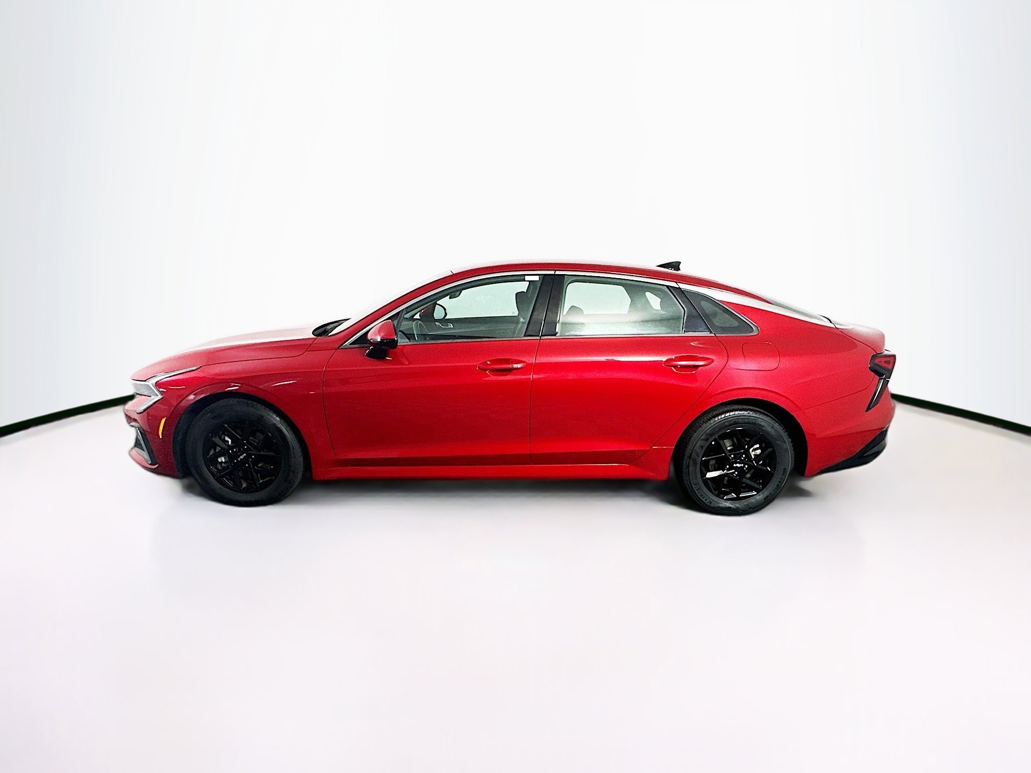 Used 2025 Kia K5 LXS FWD image 4