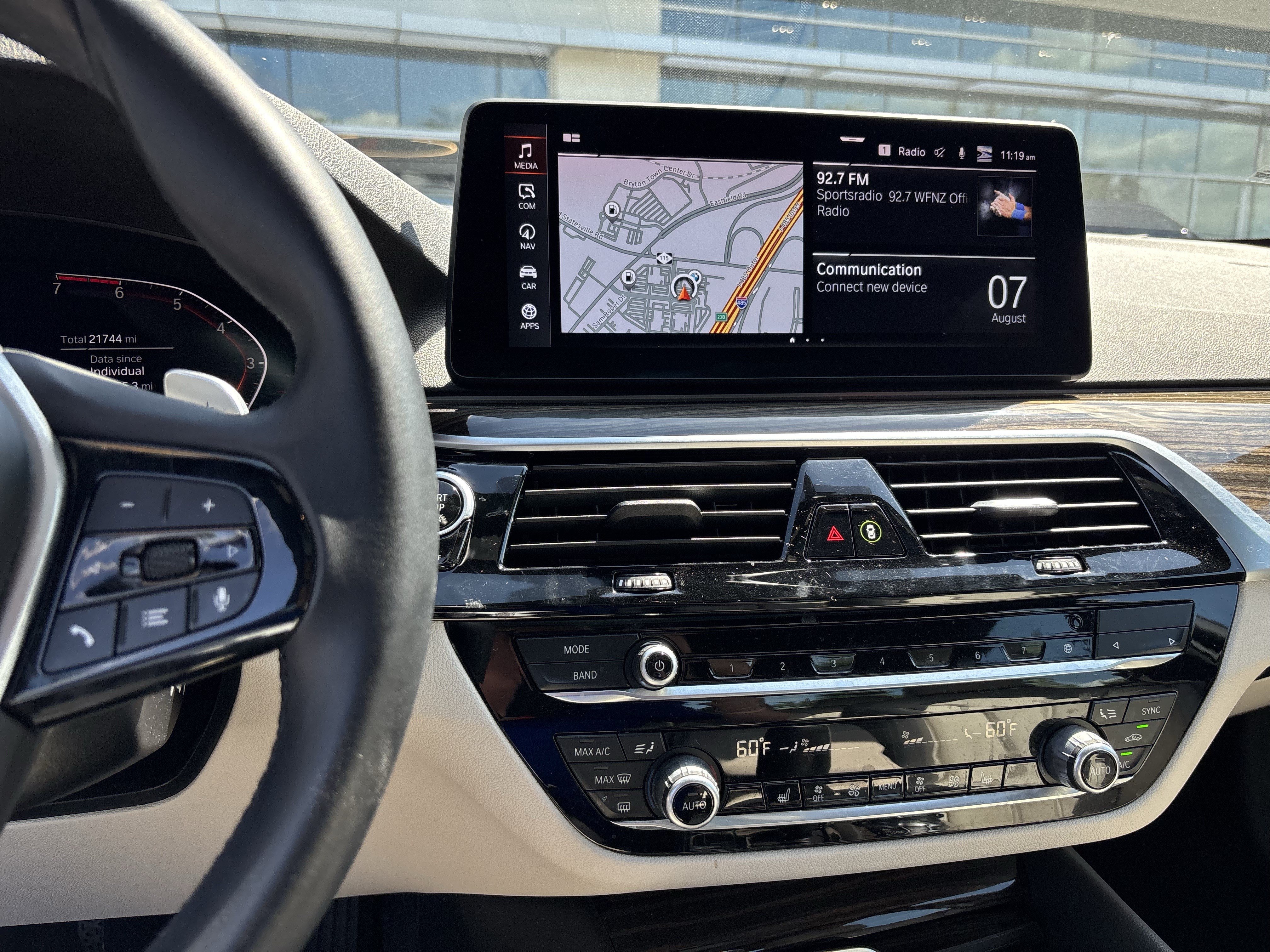 Used 2023 BMW 530i w/ Premium Package RWD image 32