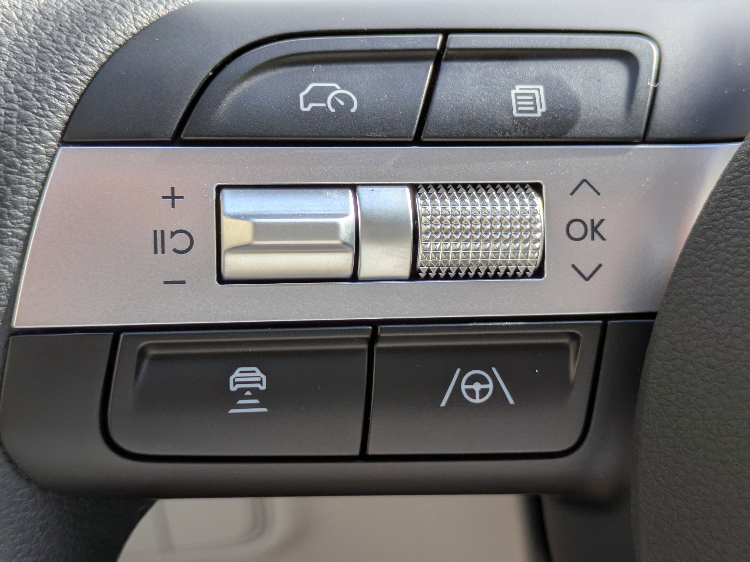 New 2026 Hyundai Tucson SE image 27