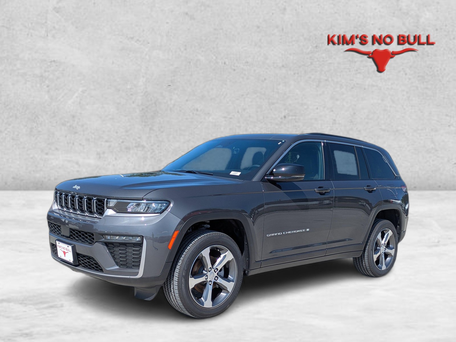 New 2026 Jeep Grand Cherokee Limited RWD image 1